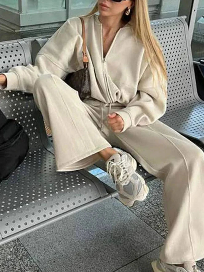 2-Piece Retro Velvet Bomber Set