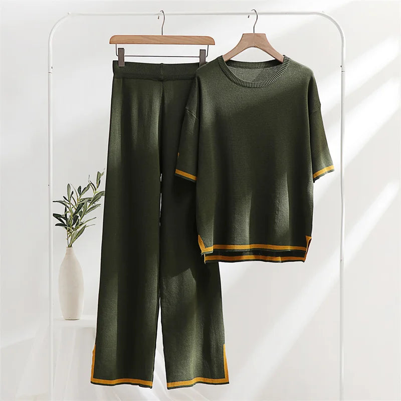 2-Piece Essential Knit Lounge Set